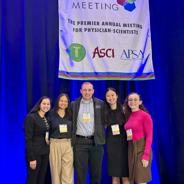 Jessica Ding with a group of peers at the APSA meeting.